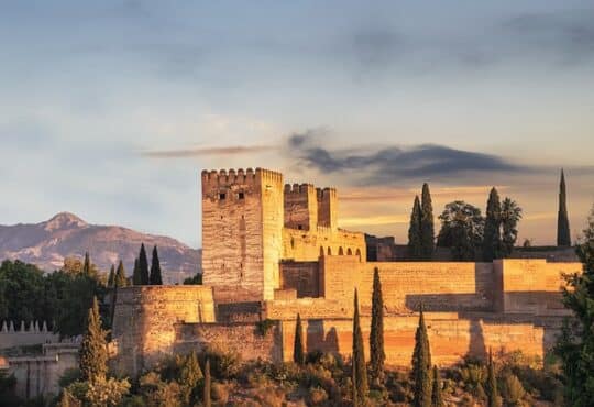 Recuerdos de la Alhambra: Explora su Importancia y Significado